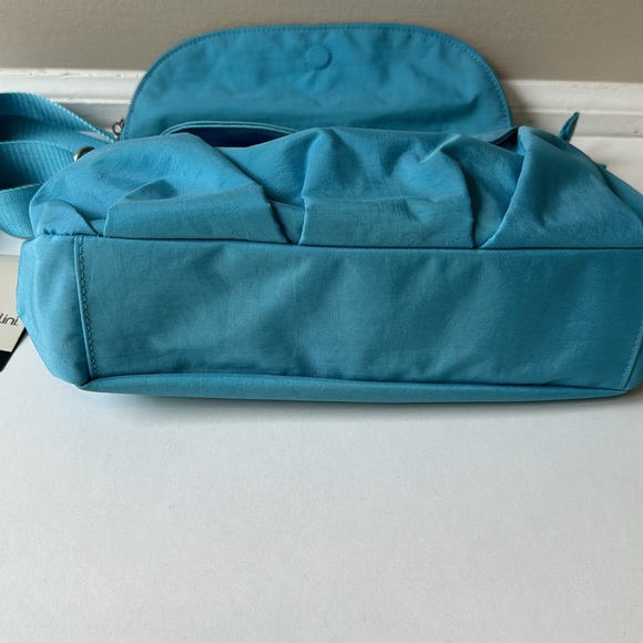 NEW Baggallini Palma Crossbody Bag International Collection. - Picture 4 of 11